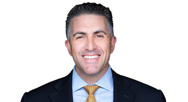 Headshot of Ari Cretu