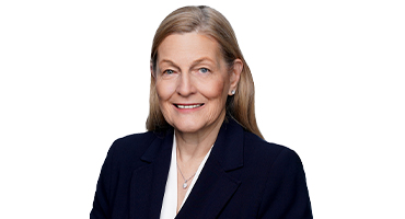 Headshot of Bethann londynsky